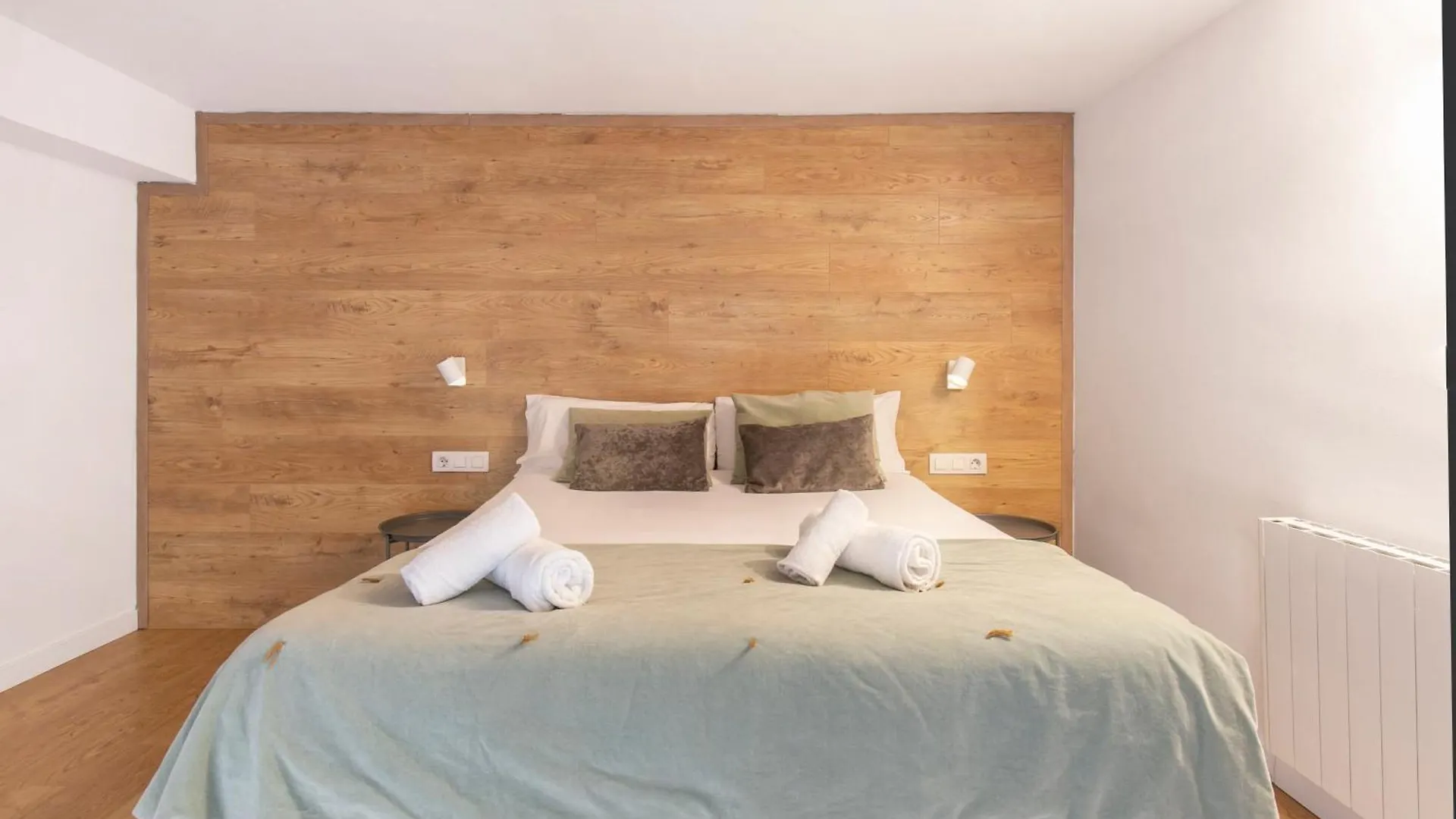 Chic And Modern Apartments In Gracia Barcelona