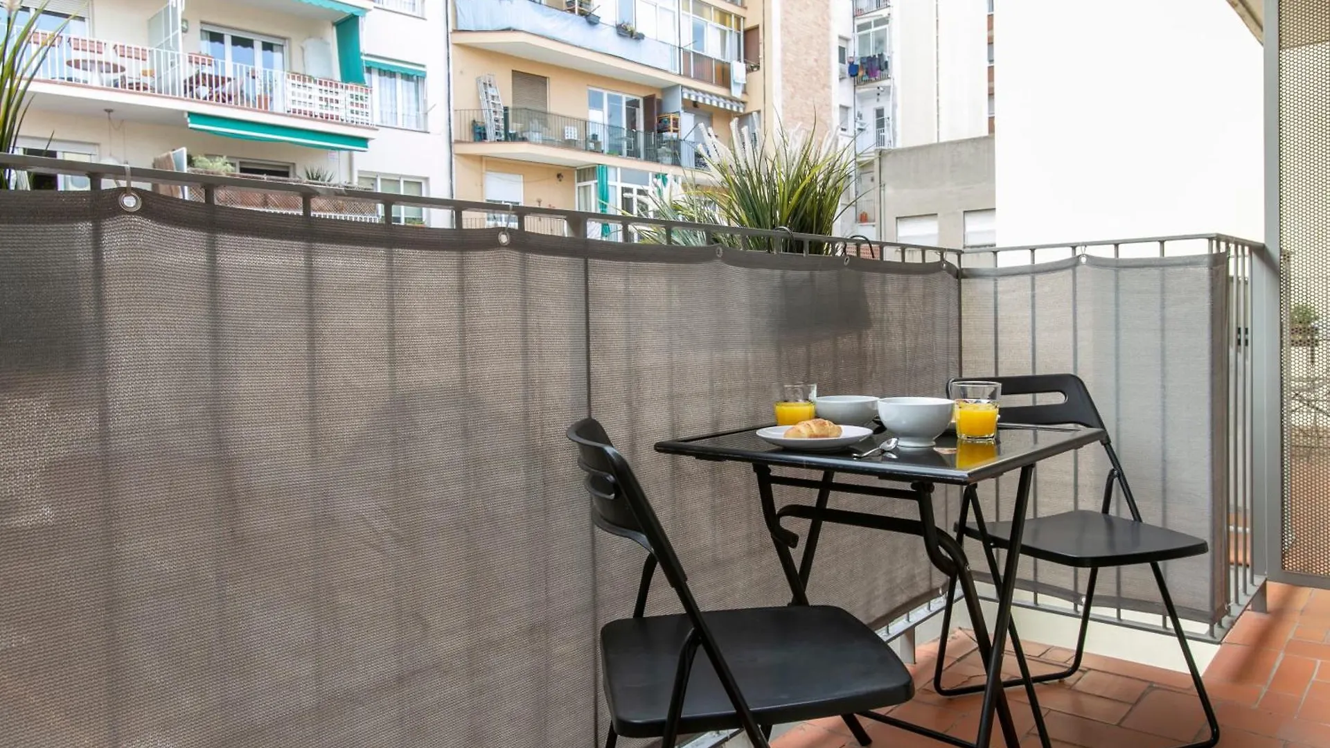 Chic And Modern Apartments In Gracia Barcelona
