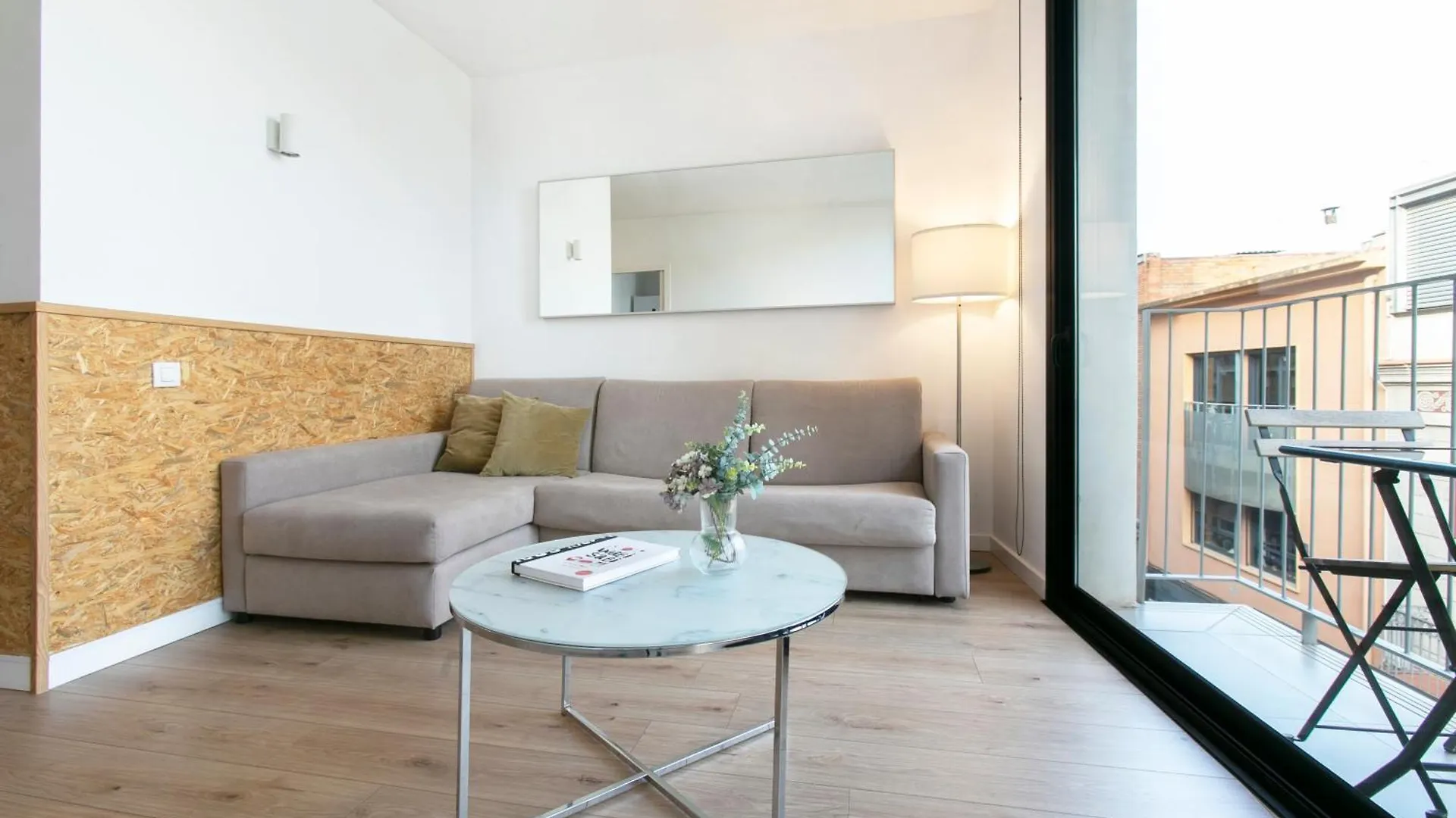 Chic And Modern Apartments In Gracia Barcelona 0*,  Spanien