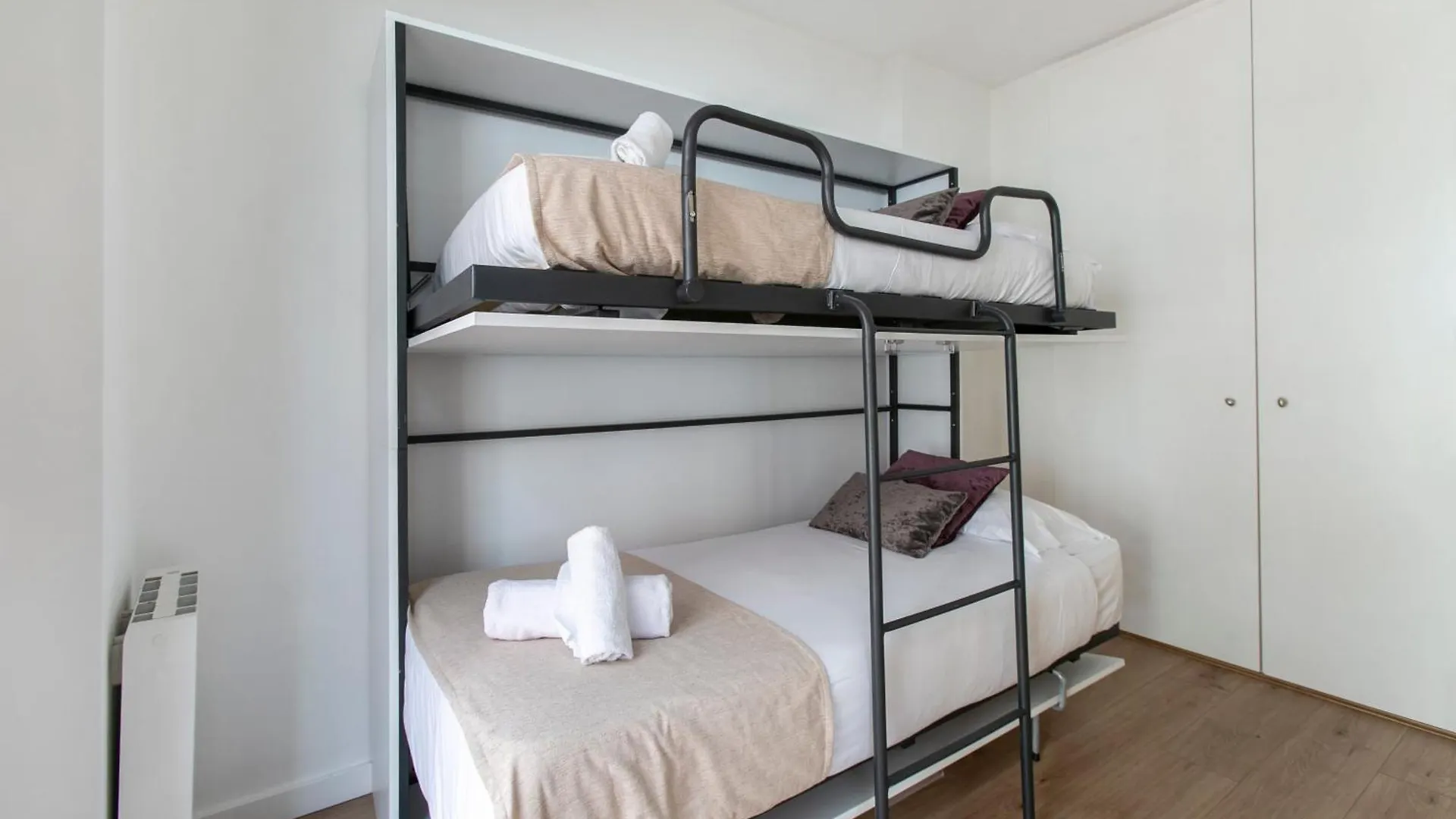 Chic And Modern Apartments In Gracia Barcelone Espagne