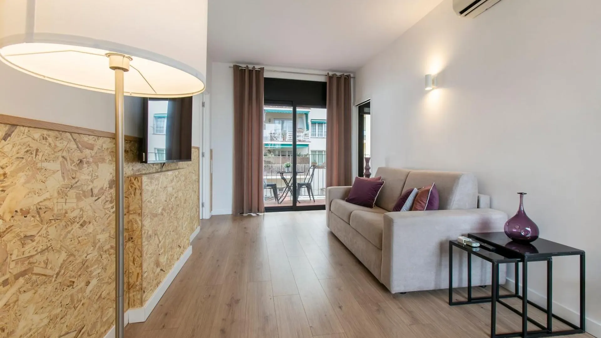 Chic And Modern Apartments In Gracia Barcelone